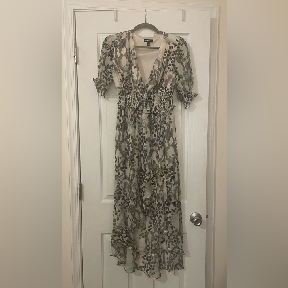 Express women Ivory and Black High Low Sundress size XS
